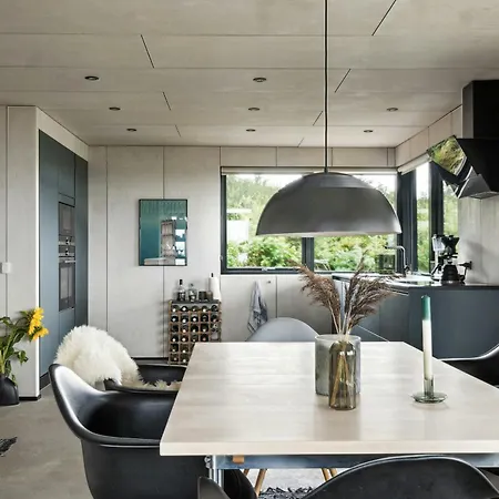 Minimalist With Stunning Sea View Ferienhaus *